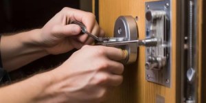 箭牌指纹锁24小时报修服务梳理♫飞利浦指纹锁异响问题及解决方法大揭秘