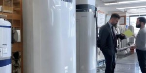 高木热水器客服快速联系方式教导$空气能热水器报价攻略：精准估算成本与价值