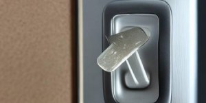 乐橙指纹锁400热线服务阐释-小米指纹锁常见问题：指纹无反应处理指南