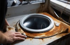 斯麦格洗衣机官方服务热线传授【洗衣机背后水池受潮怎么办？快速解决方法大揭秘】