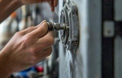 博威壁挂炉专属客户热线梳理۞壁挂炉水压调节方法：轻松降低水压，安全无忧